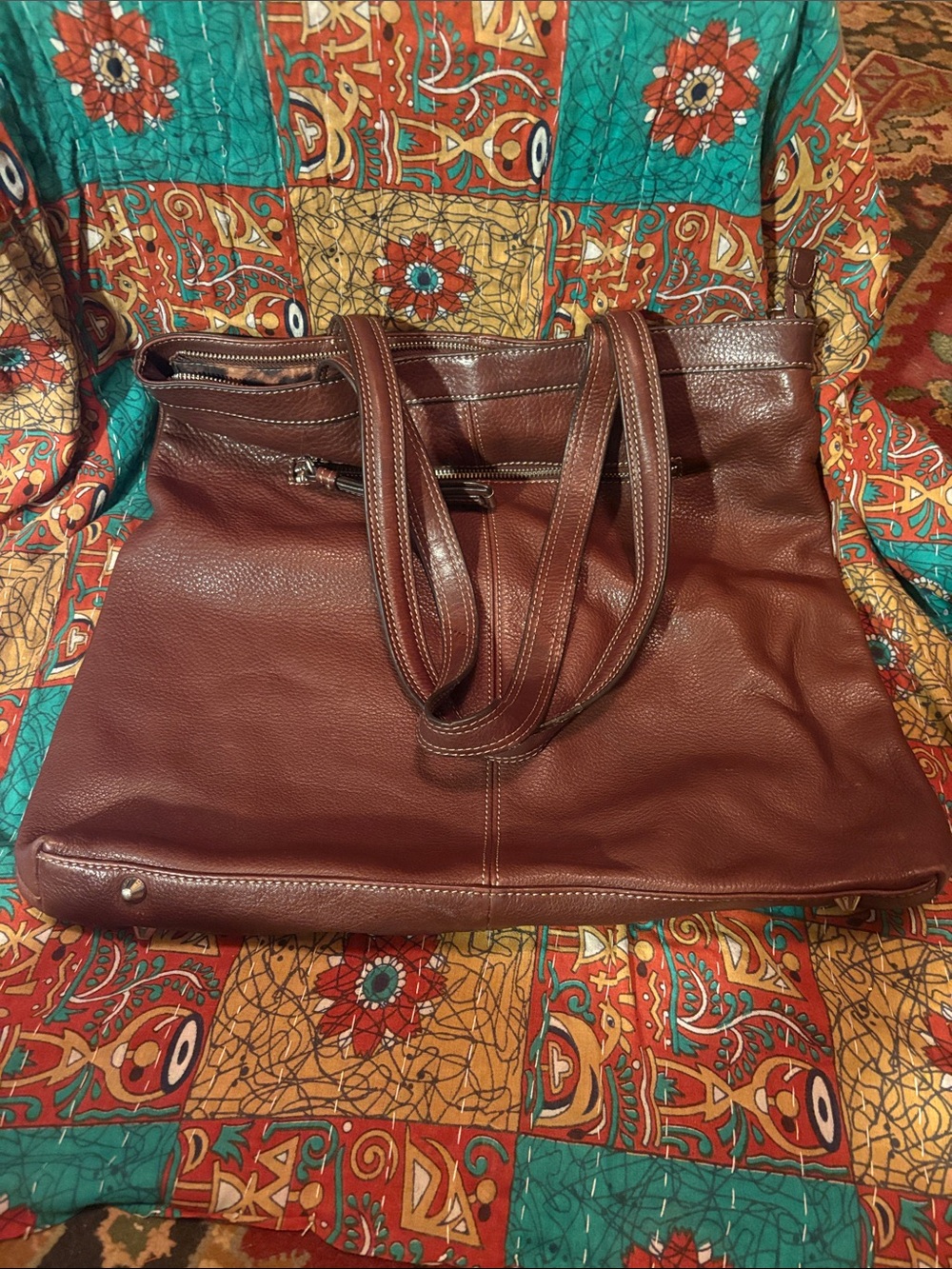 B Makowsky Classic Brown Leather Tote Bag - Women's Carryall
